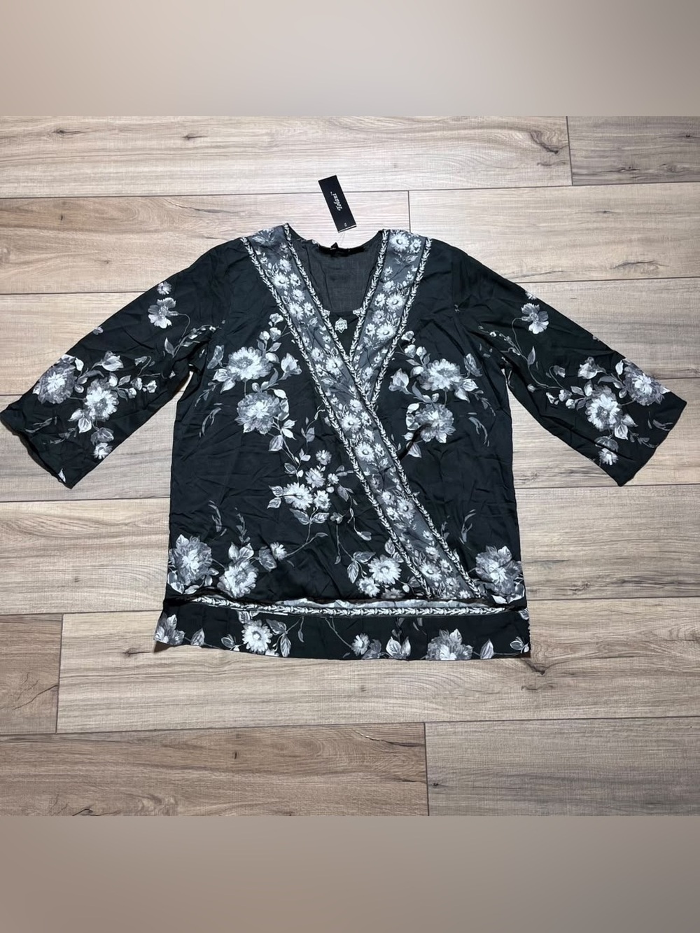 Tolani Collection Womens Christelle Floral Faux Wrap Front Top M Black White